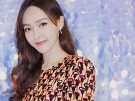 娱乐吃瓜酱蓝妮妮,蓝妮妮的成长之路与网友关爱”